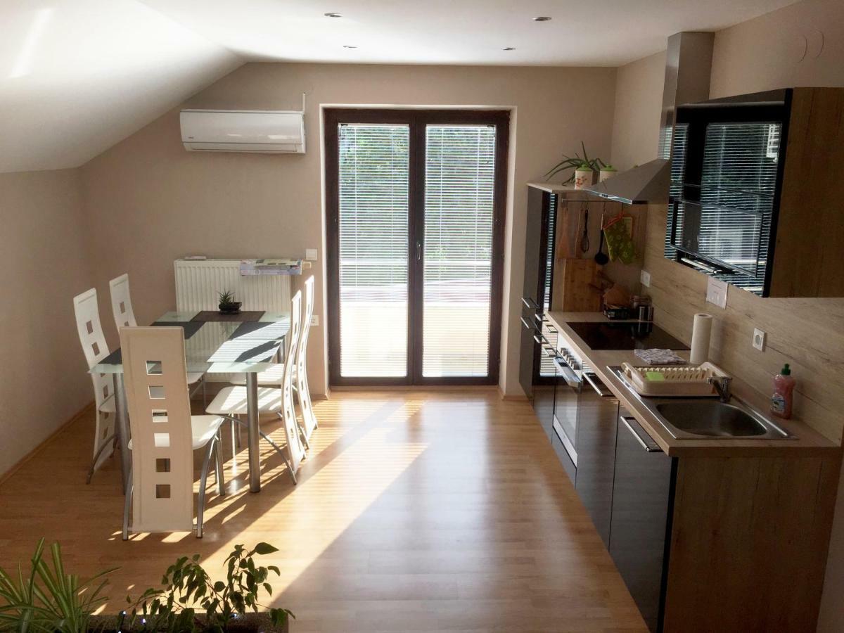 Apartment Relax Stranice Bagian luar foto